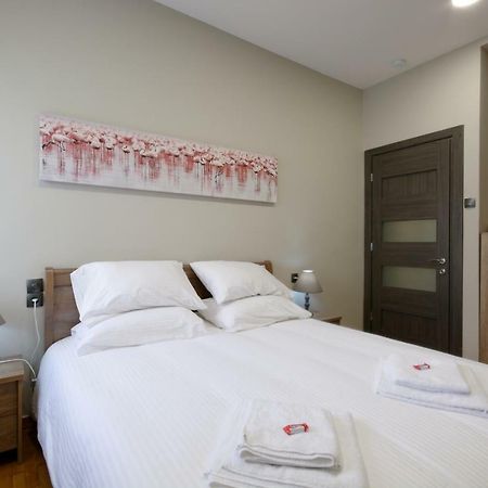 “Zeus”, Stylish Luxury Business Suite In The Heart Of Athens. Exterior photo