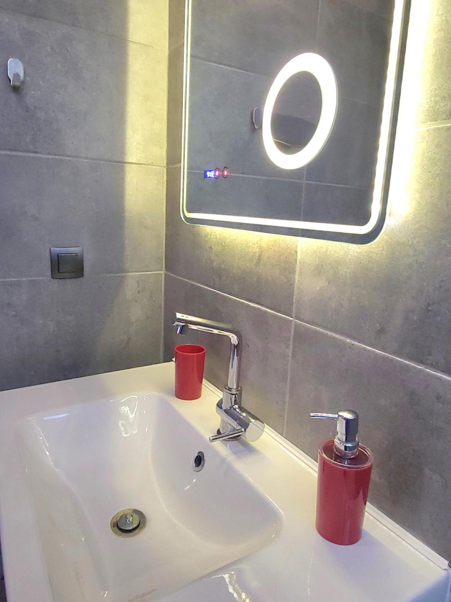 “Zeus”, Stylish Luxury Business Suite In The Heart Of Athens. Exterior photo