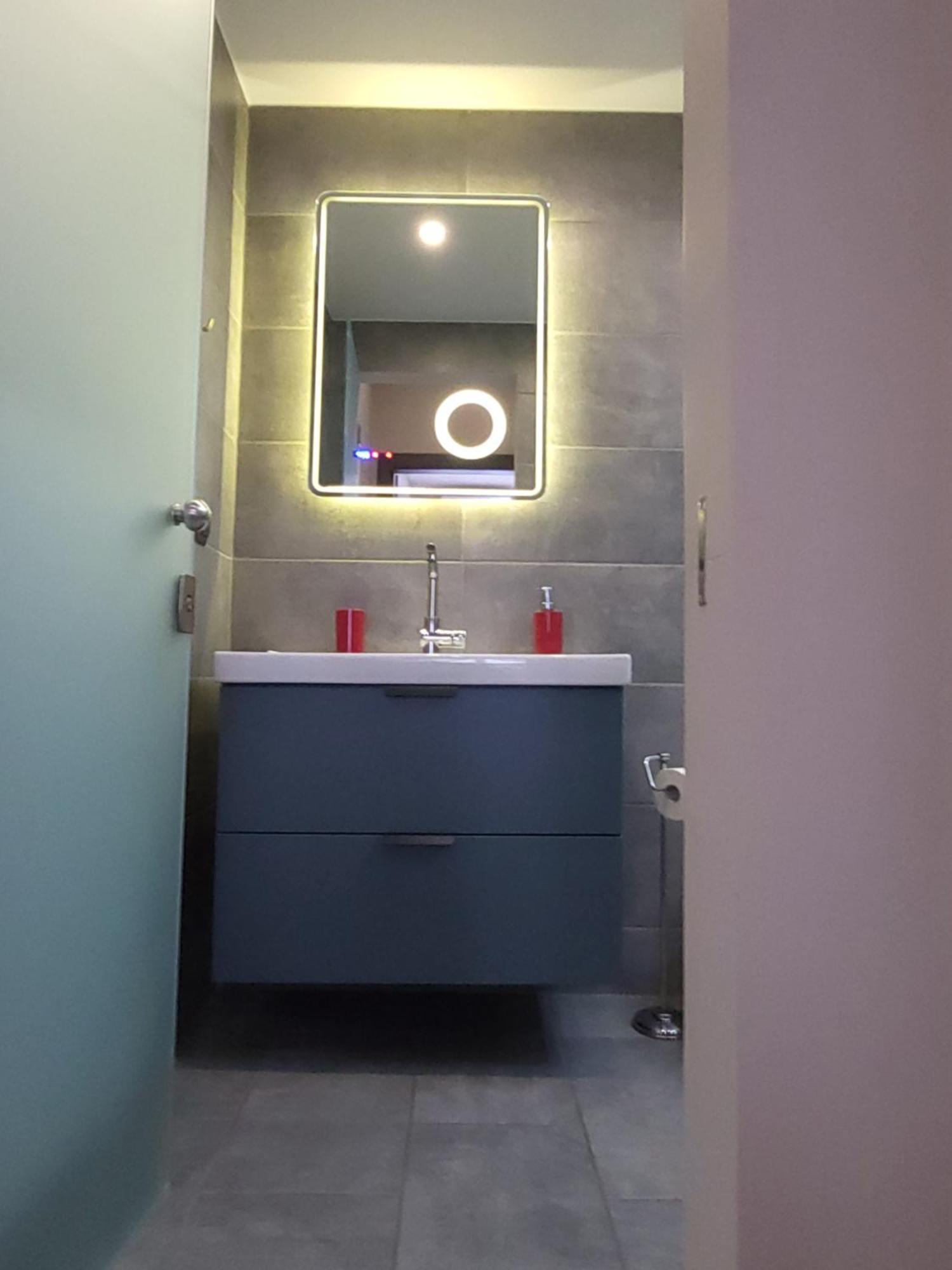 “Zeus”, Stylish Luxury Business Suite In The Heart Of Athens. Exterior photo