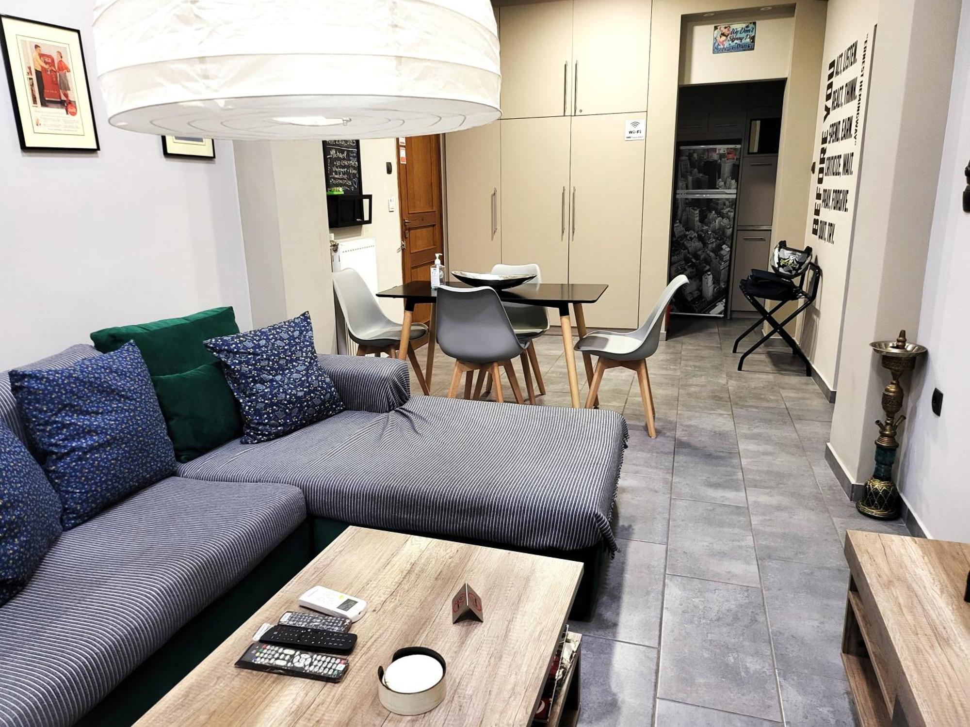 “Zeus”, Stylish Luxury Business Suite In The Heart Of Athens. Exterior photo