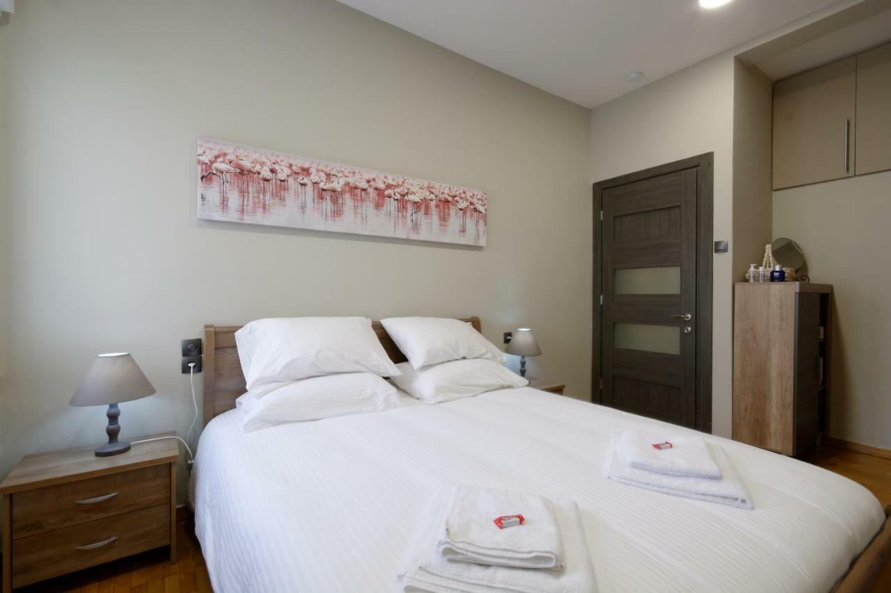“Zeus”, Stylish Luxury Business Suite In The Heart Of Athens. Exterior photo